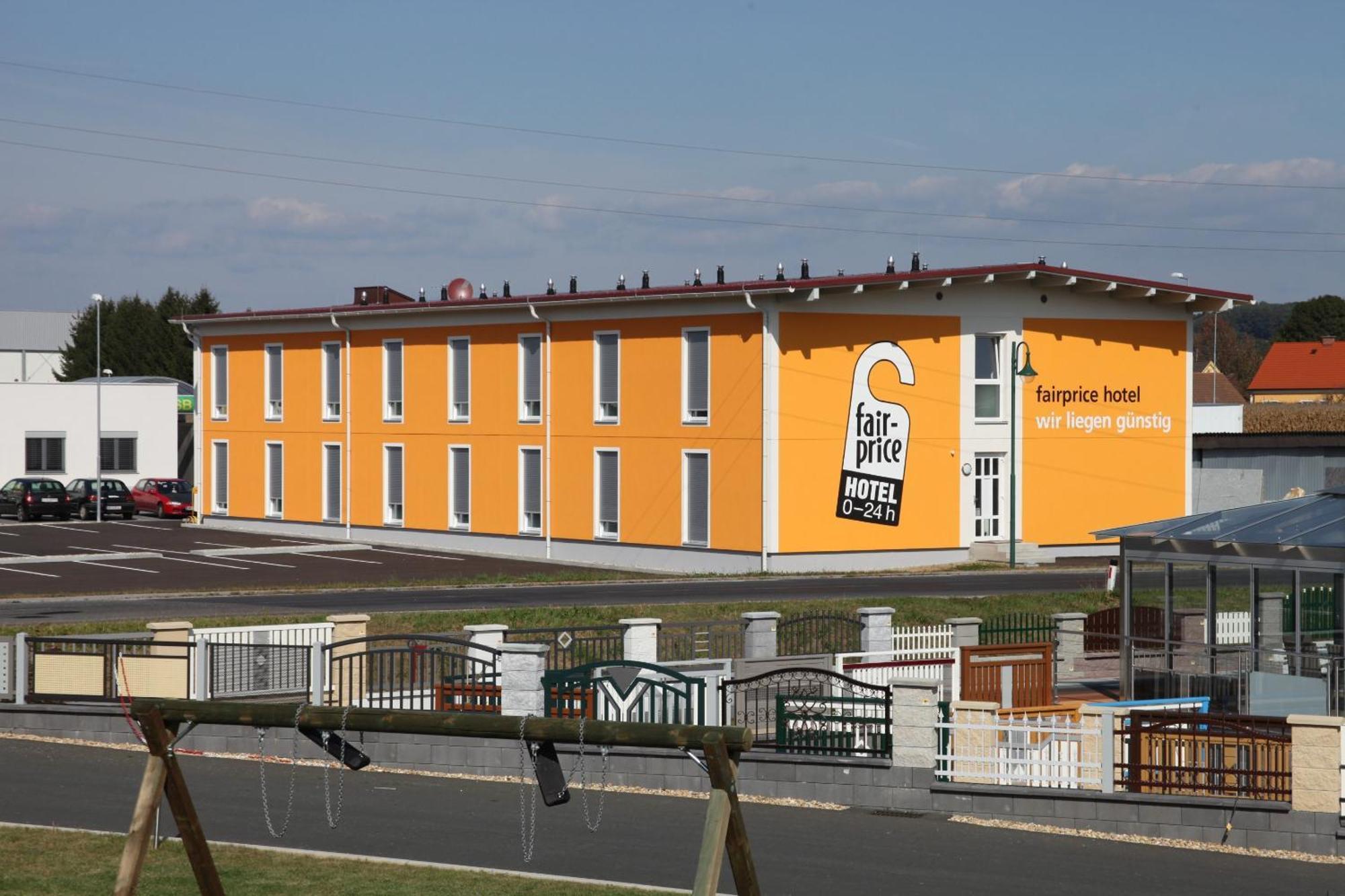 Fair-Price-Hotel バート・ヴァルタースドルフ エクステリア 写真