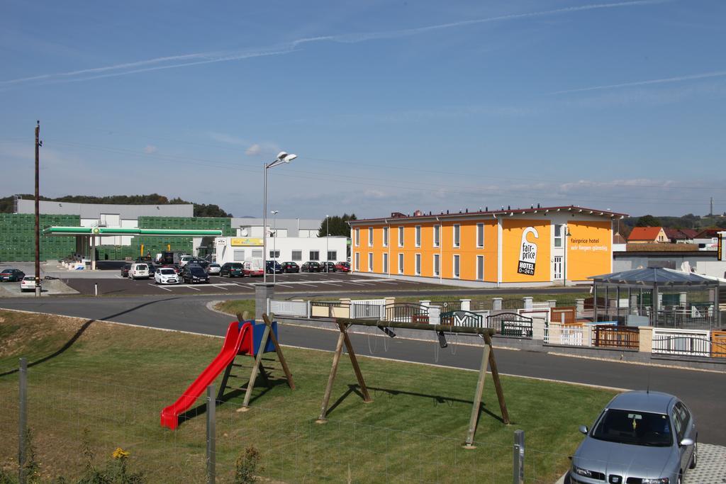 Fair-Price-Hotel バート・ヴァルタースドルフ エクステリア 写真
